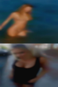 I eat with woman nude my fingers.